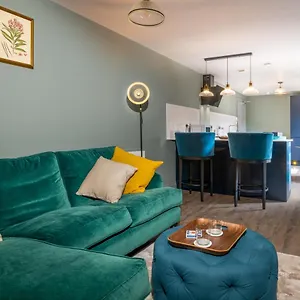 https://stylish-1-bed-central-apartment.tophotelsbath.com