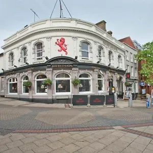 Oyo The Red Lion 3* Luton (Bedfordshire)