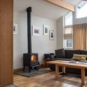 https://ingleton-cottages.yorkshirehotels.net